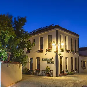 Mandalin Oda ve Kahvaltı